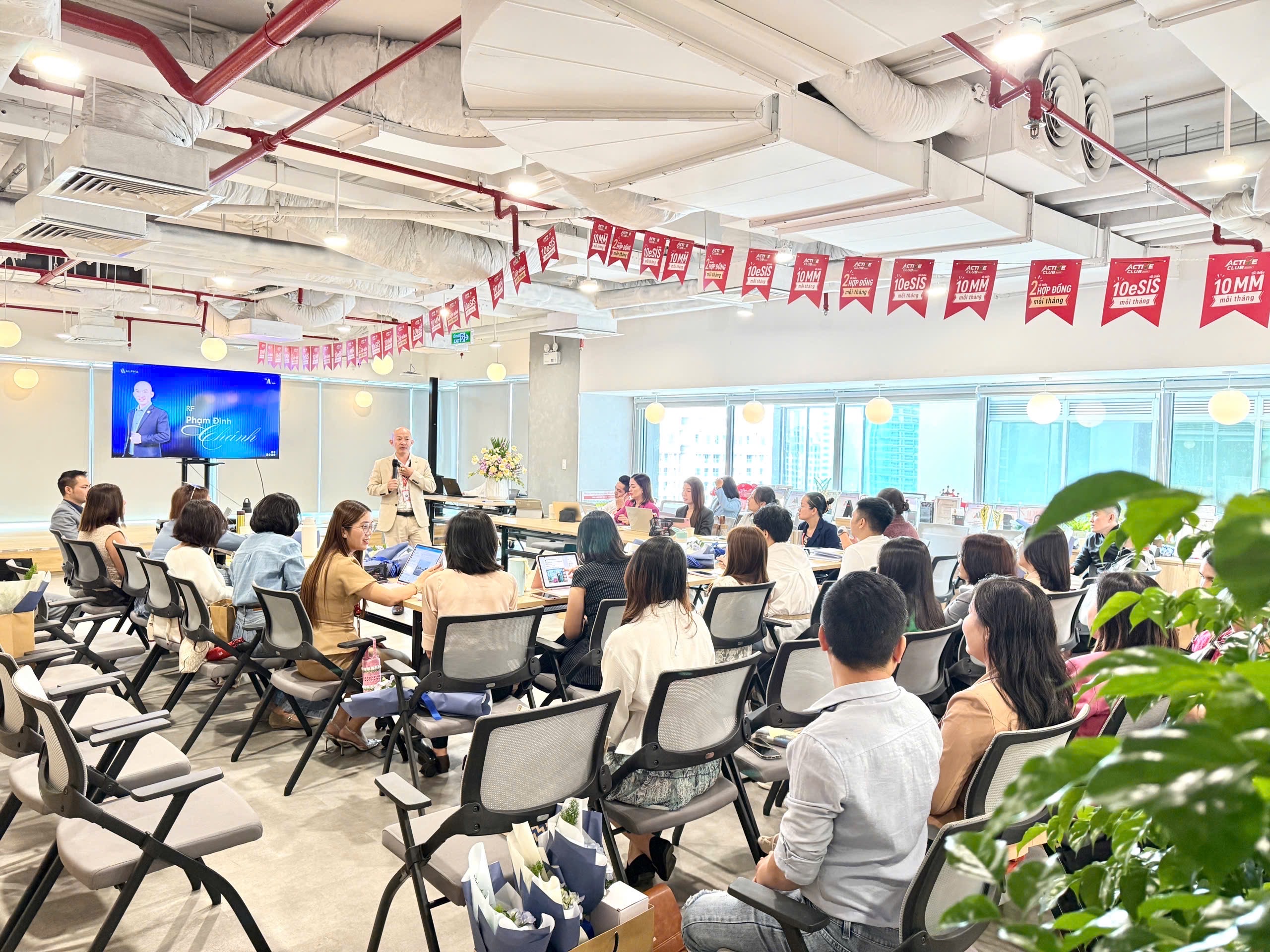Không gian đào tạo và định hướng nghề nghiệp